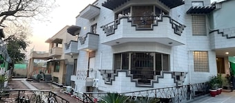 트레일 레지던시 게스트 하우스