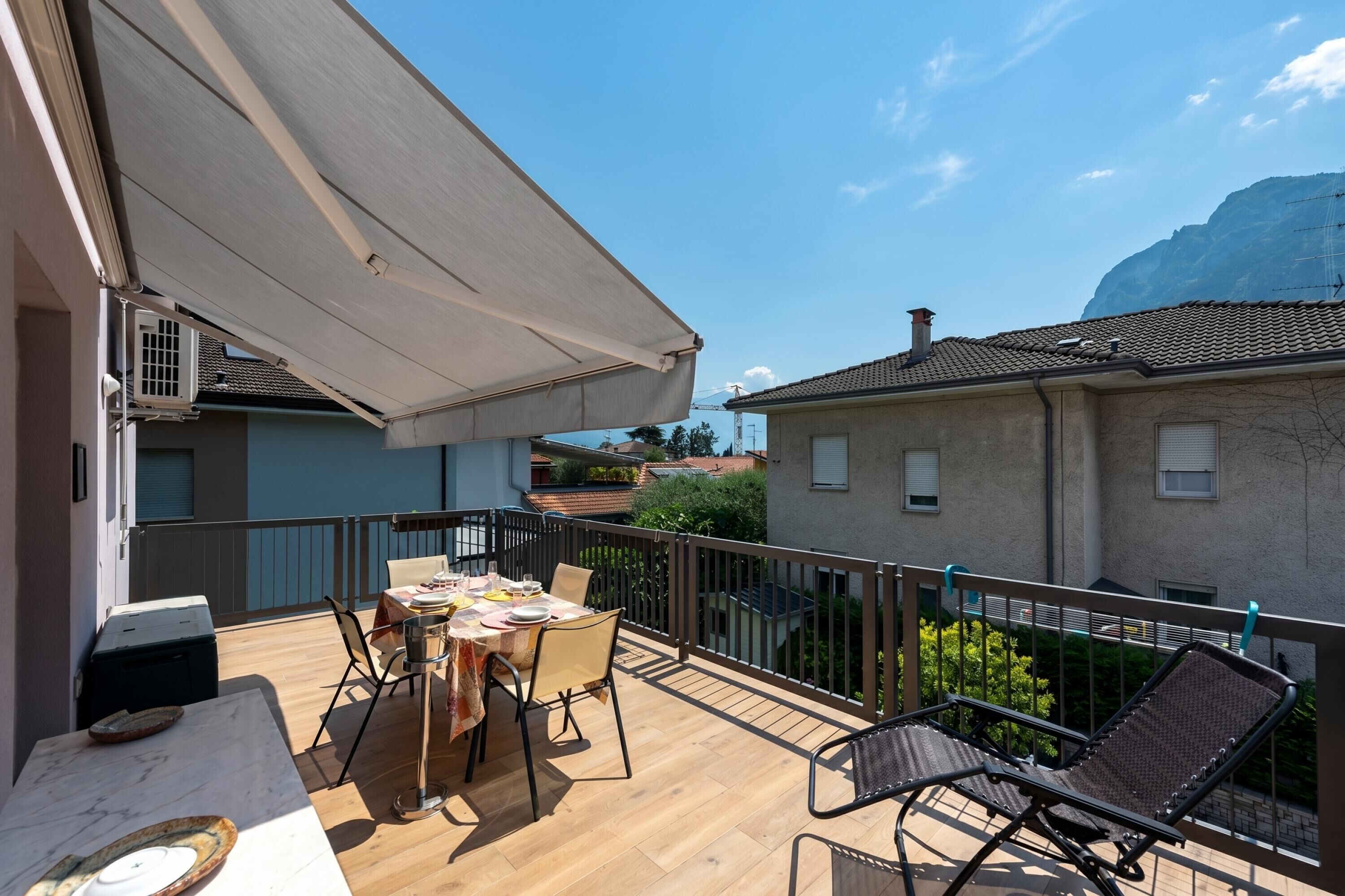 Departamento familiar, 2 habitaciones, microondas (Casa De Nardis Sunny House with) | Restaurante al aire libre