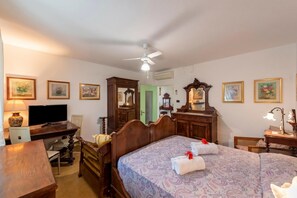 Family Apartment, Multiple Bedrooms (Casa De Nardis Sunny House) | 2 bedrooms, free WiFi, bed sheets - Casa De Nardis Sunny House (Riva del Garda)