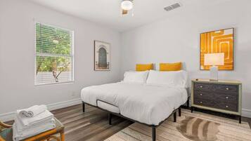 2 bedrooms, iron/ironing board, WiFi, bed sheets