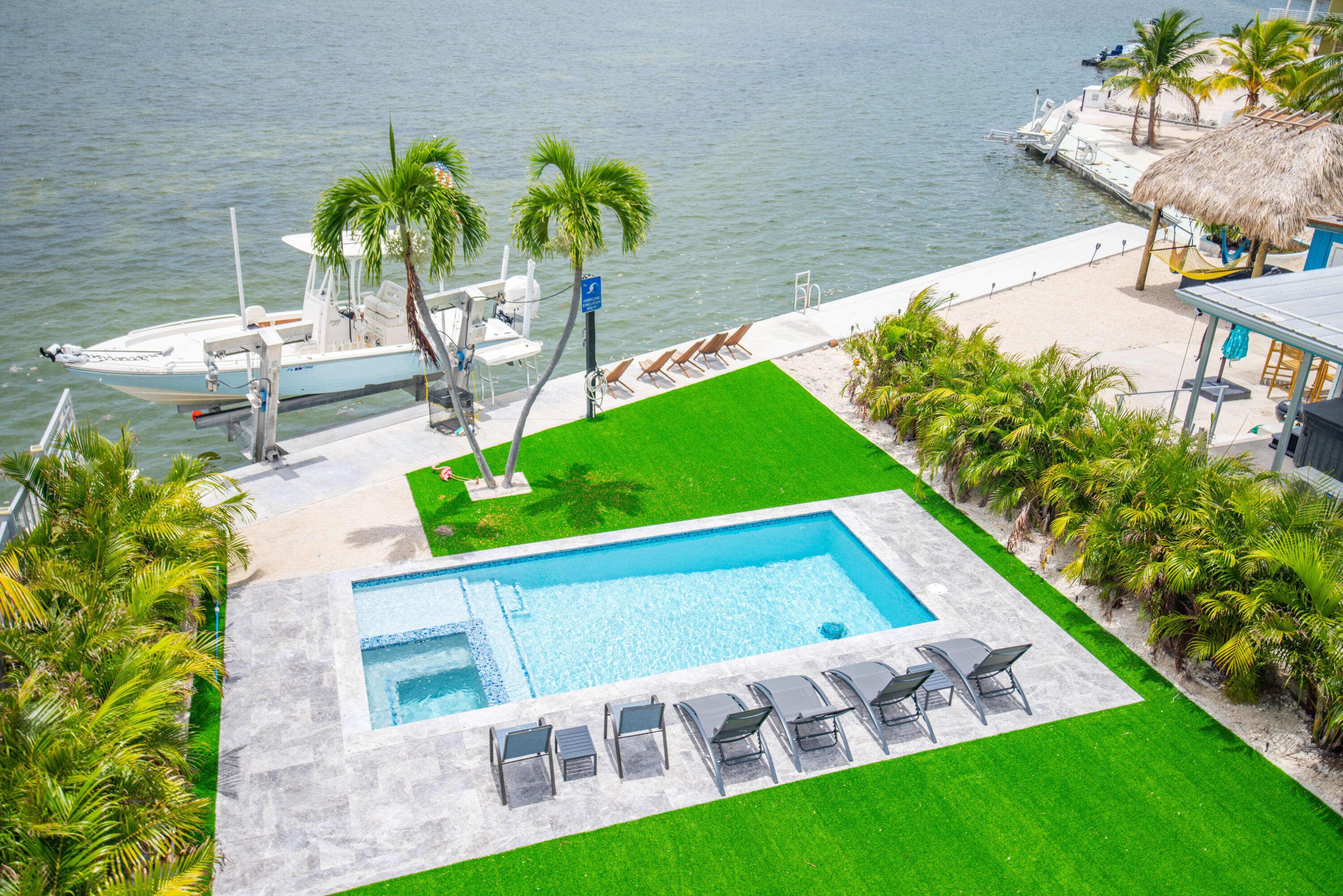 New! Ritaville - Waterfront with Private Pool!
