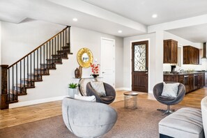 Casa, varias habitaciones | Interior