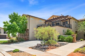 Casa, camere multiple | Esterni