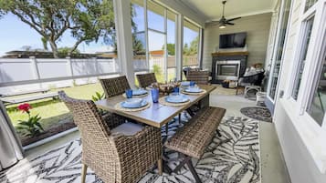 House, 3 Bedrooms | Dining