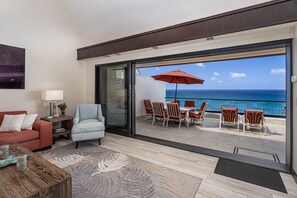 Living area - Puu Poa 407 2 Bedroom Condo by RedAwning (Princeville)
