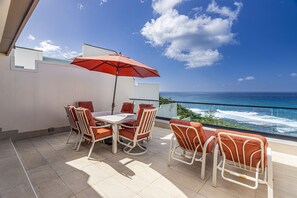 Condo, 2 phòng ngủ | Khu ẩm thực ngoài trời