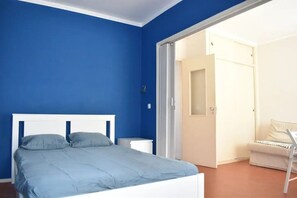 1 bedroom, free WiFi, bed sheets