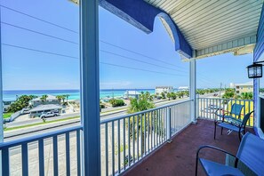 Property grounds - 🌊Incredible Gulf Views-Vista del Mar I-Short Walk to the Beach 301🌊 (Panama City Beach)