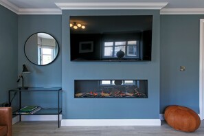 Interior - Luxury 2 bed Ground Floor apartment in a quiet location close to Royal Troon GC. (Troon)