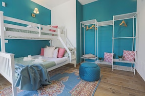 2 habitaciones, escritorio, cuna de viaje y wifi gratis 