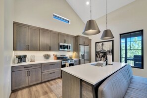 Fridge, microwave, dishwasher, coffee/tea maker