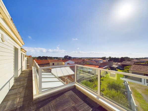 Terrace/patio - House for 12 - 5min from Dunes beach (Brem-sur-Mer)