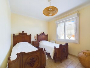 6 camere, Wi-Fi gratuito