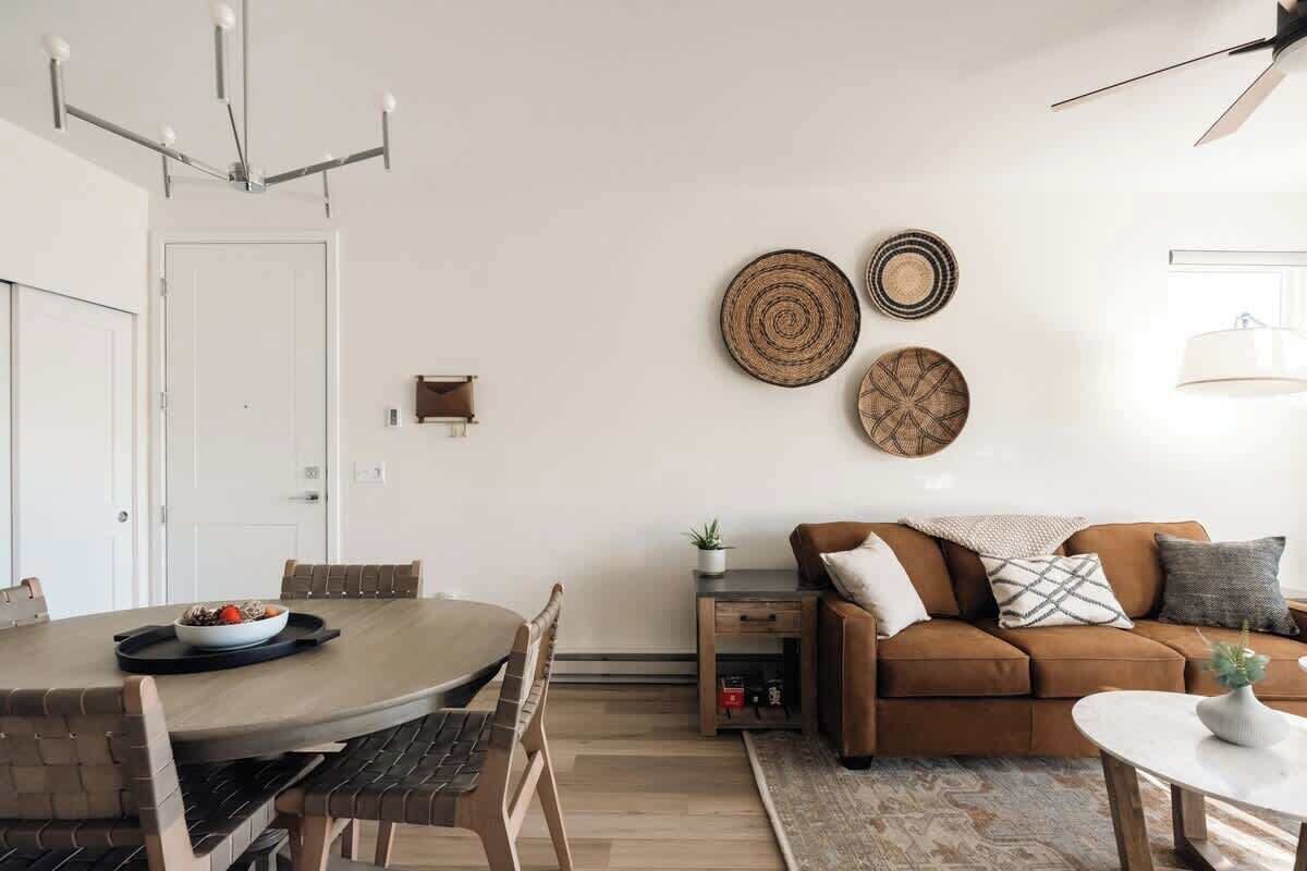 Fernseher, Kamin