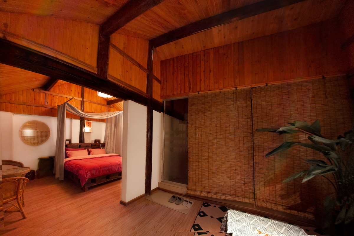 Comfort suite, uitzicht op de binnenplaats | Gratis wifi, beddengoed