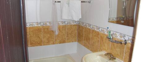 Comfort Room | Bathroom