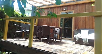 Charmantes Holzhaus mit Garten und Terrasse - ruhig, aber zentral gelegen