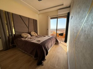 2 soverom, strykejern/-brett, wi-fi og sengetøy