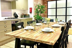 Apartment | Dining