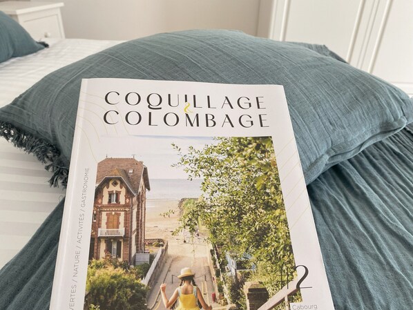 2 bedrooms, iron/ironing board, WiFi, bed sheets - TERRES de NACRE, Hébergement de tourisme & d'affaires à OUISTREHAM - NORMANDIE (Ouistreham)