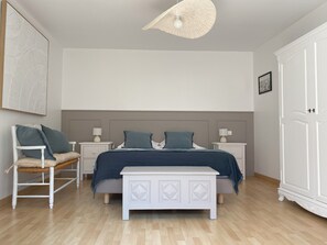 2 sovrum, strykjÀrn/strykbrÀda, wi-fi och sÀngklÀder