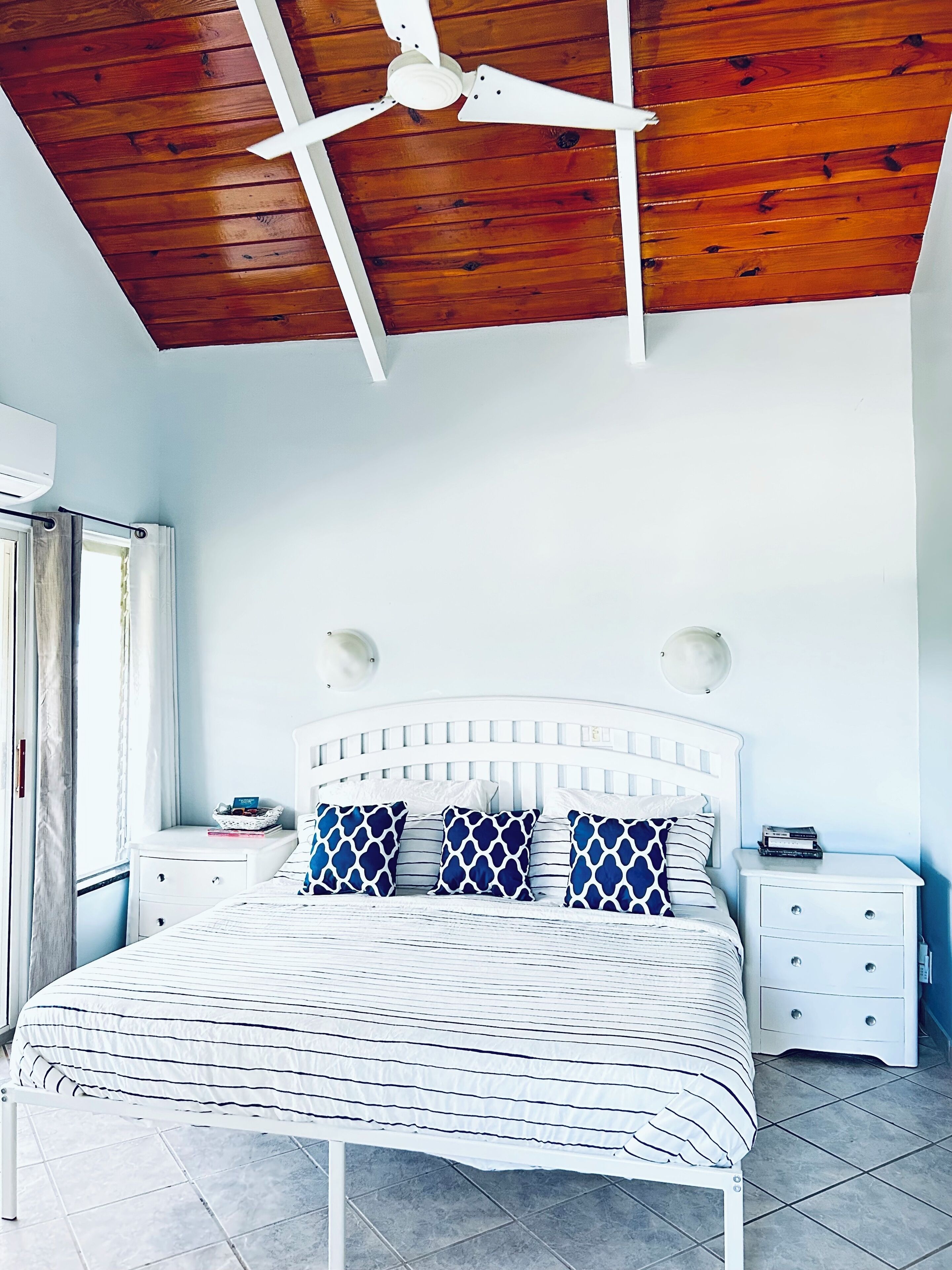 3 Schlafzimmer, Schreibtisch, Bügeleisen/Bügelbrett, kostenloses WLAN