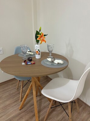 Dining - Charming 1-bedroom apartment in enchanting Vila Lidia Campinas with WiFi (Vila Lidia Campinas)