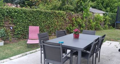 Studio & grand jardin ( animal domestique ok)