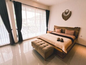 Grand Double Room, Executive Level | Select Comfort beds, individually decorated, individually furnished - ZAVANA Rooms (Mataram)