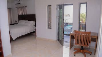 Huoneisto | 1 makuuhuone, silitysrauta/-lauta, ilmainen Wi-Fi, vuodevaatteet