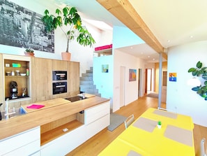 Fridge, microwave, oven, stovetop - Vidora Apartments - Luxury Penthouse in the Dolomites (Ritten)