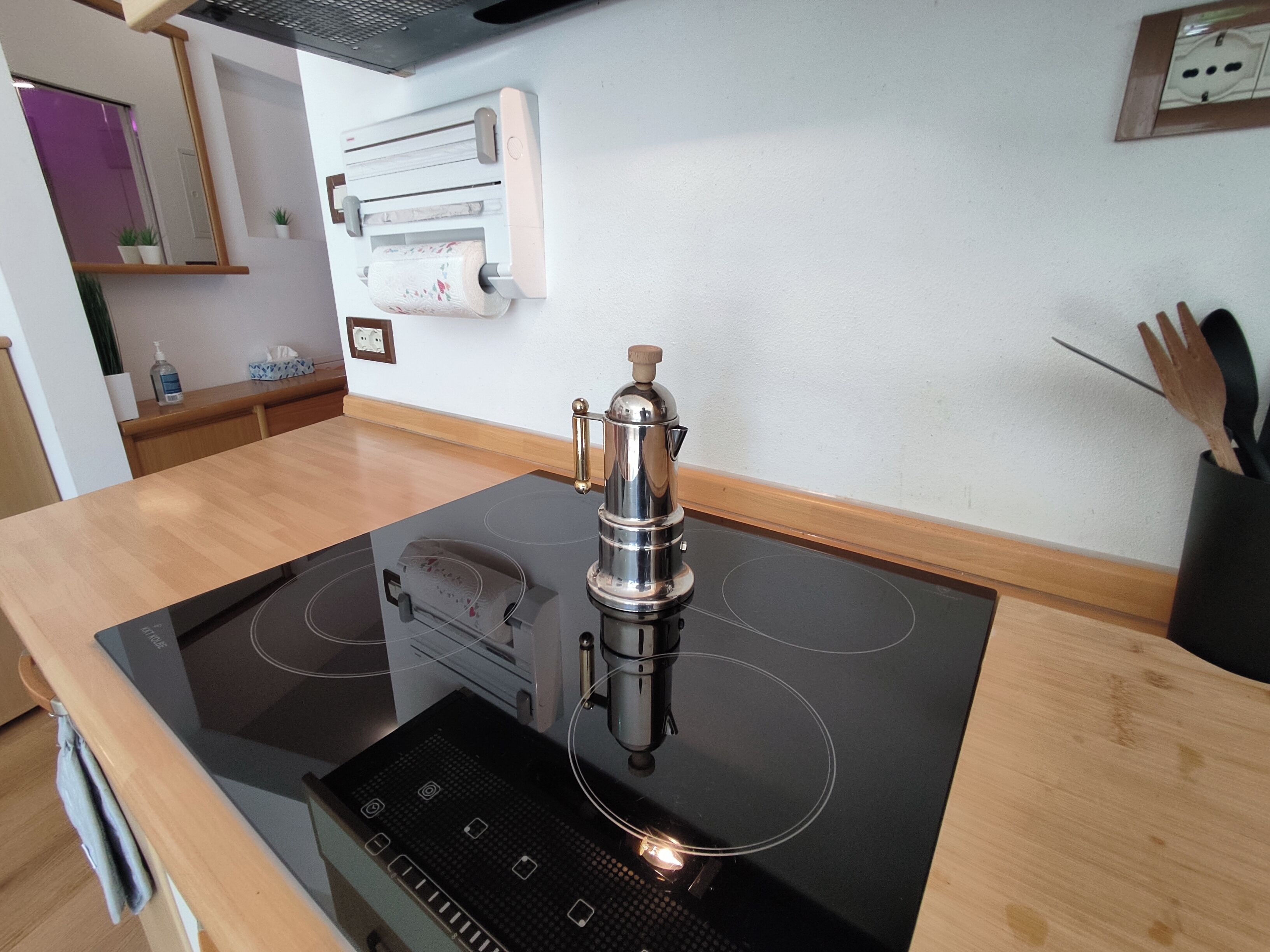 冰箱、微波炉、烤箱、炉灶