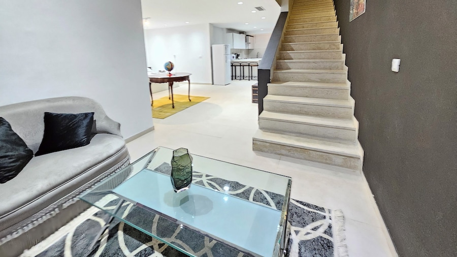 Stylish Luxe House with Garden Marsa