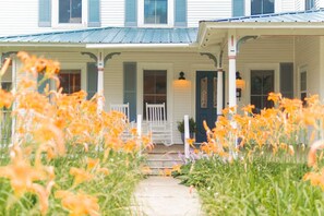 Exterior - The 1910 Farmhouse Lake Placid (Lake Placid)