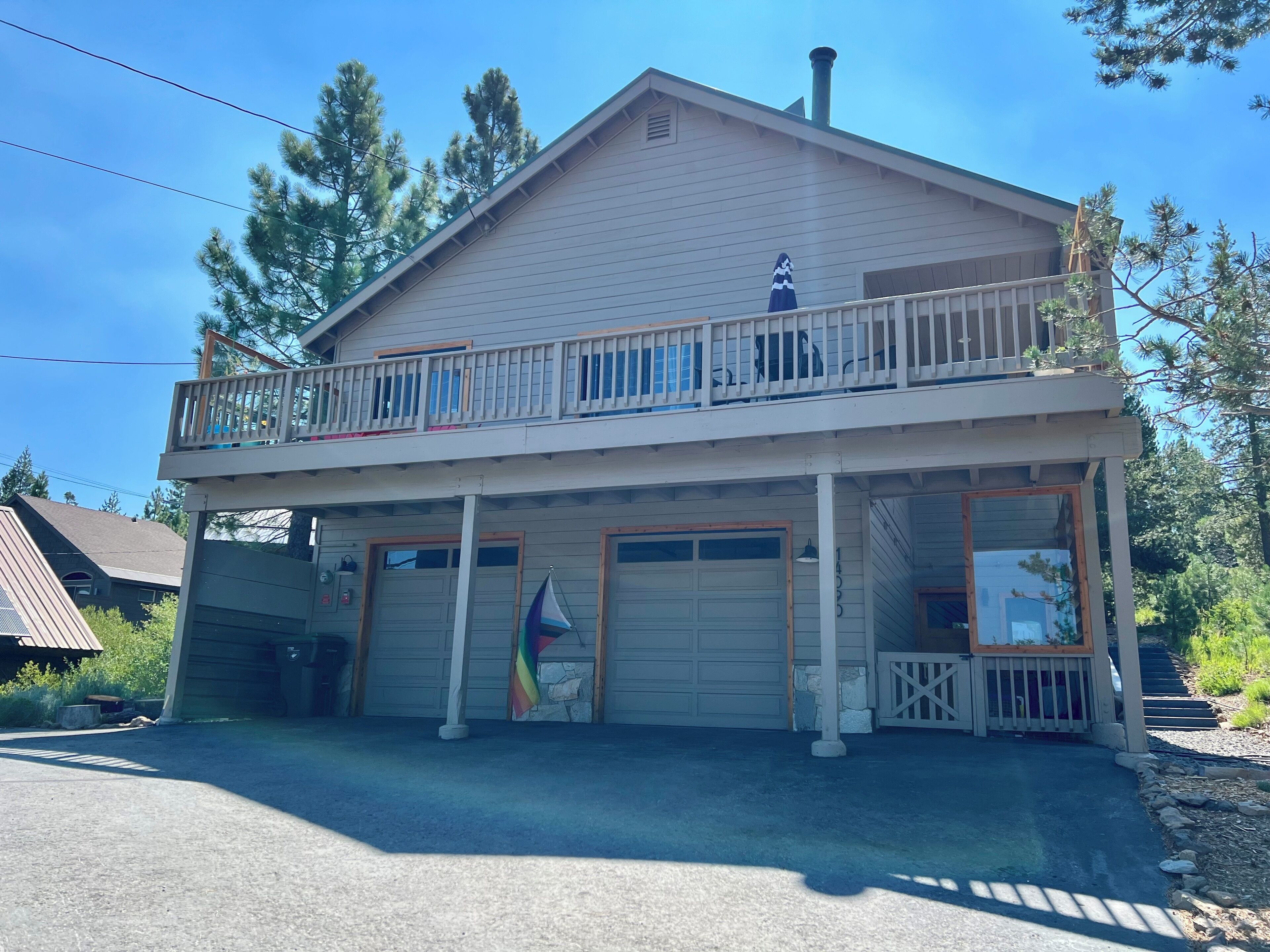 Family and pet friendly 4-bedroom house in Truckee 