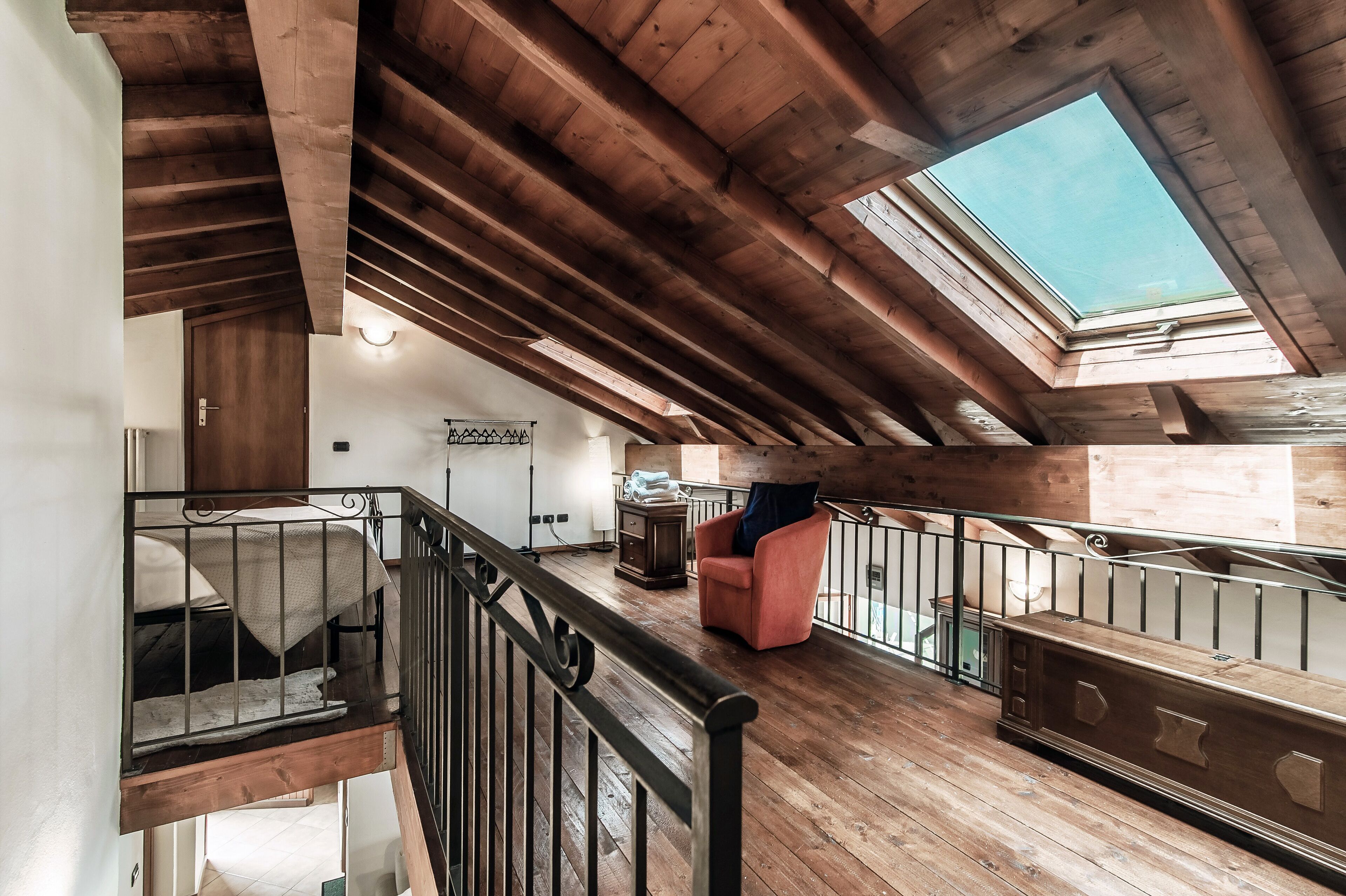 2 개의 침실, 고급 침구, 오리/거위털 이불, 다리미/다리미판