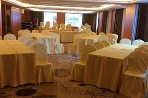 Meeting facility - Vienna Classic Hotel (Honghua Lake Longfeng Branch, Huizhou) (Huizhou)