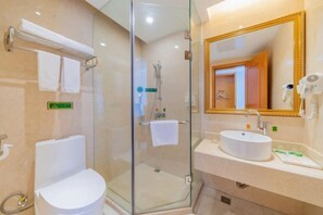 Room - Vienna Classic Hotel(Westlake Honghua Lake Scenic Area Branch,Huizhou) (Huizhou)