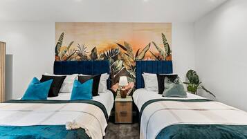 4 bedrooms, iron/ironing board, bed sheets