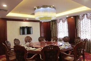 Unclassified image, 5 of 112, button - Jinshan Hotel (Danfeng)