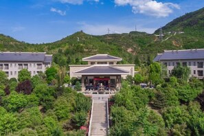 Unclassified image, 2 of 112, button - Jinshan Hotel (Danfeng)
