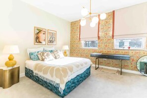 4 habitaciones, tabla de planchar con plancha y wifi gratis