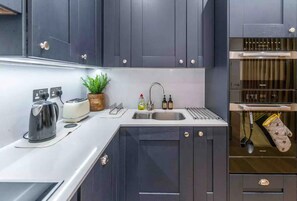 하우스 | 전용 주방 | 냉장고, 전자레인지, 오븐, 쿡탑