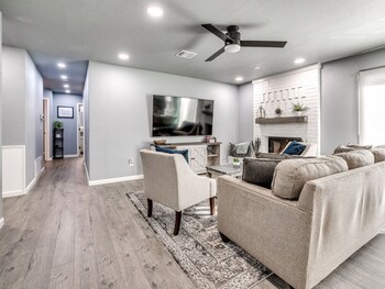 Veteran-Owned Home in Quiet OKC