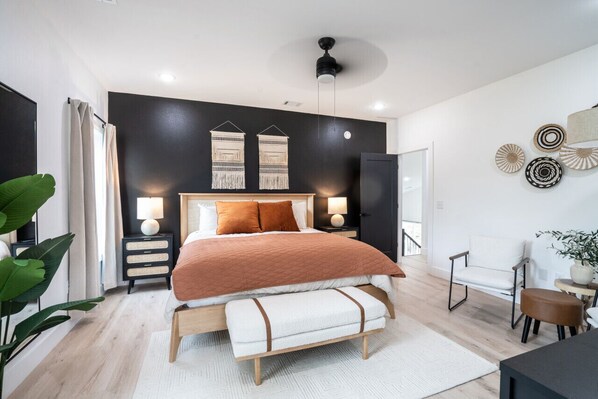 3 camere, una scrivania, Wi-Fi