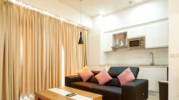 Luxury Room | Living area