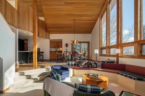 Smart TV, fireplace, offices, computer monitors