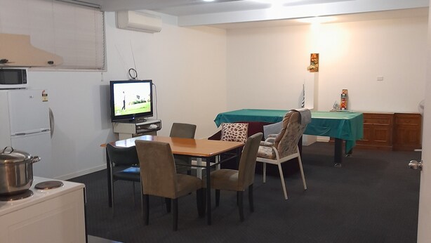 Unclassified image, 1 of 8, button - 4 bedroom Guest Suite  (Paddington)