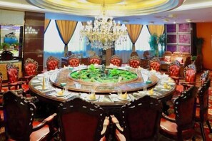 Restaurant - Building a Grand Hotel (Jingtai)