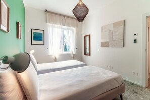 Appartement, patio, vue sur la ville | 2 chambres, literie de qualité, couette en duvet